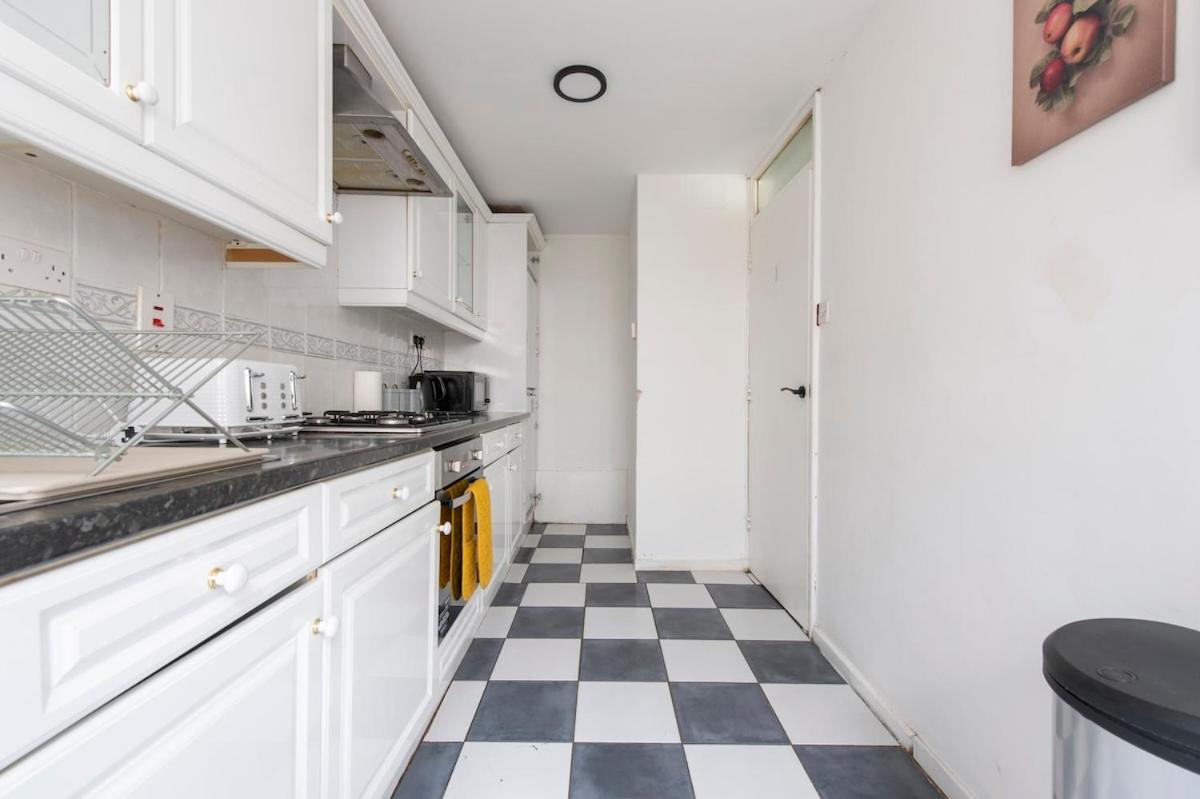 Lovely 2-Bed 20 Mins To Central Λονδίνο Εξωτερικό φωτογραφία