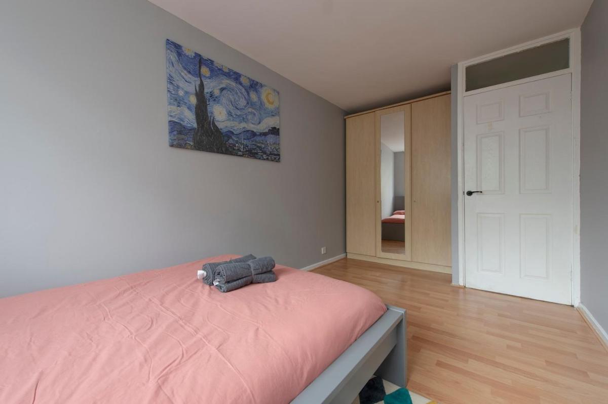 Lovely 2-Bed 20 Mins To Central Λονδίνο Εξωτερικό φωτογραφία